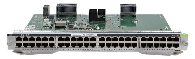 Cisco C9400-LC-48T nhìn nghiêng từ mặt trước, thấy rõ dãy cổng và đèn trạng thái