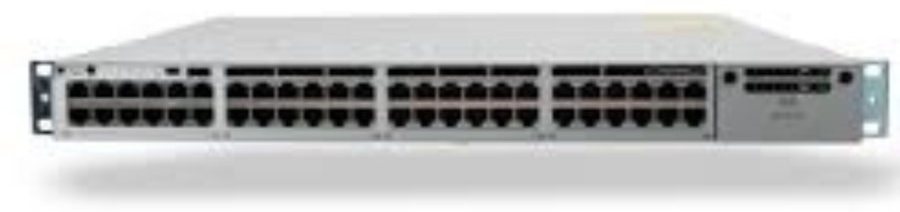 Cisco Catalyst C9300-48S-A nhìn nghiêng từ mặt trước, thấy rõ dãy cổng và đèn trạng thái