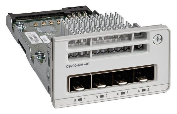 Module uplink Cisco C9200-NM-4G nhìn nghiêng từ mặt trước, thấy rõ dãy cổng và đèn trạng thái